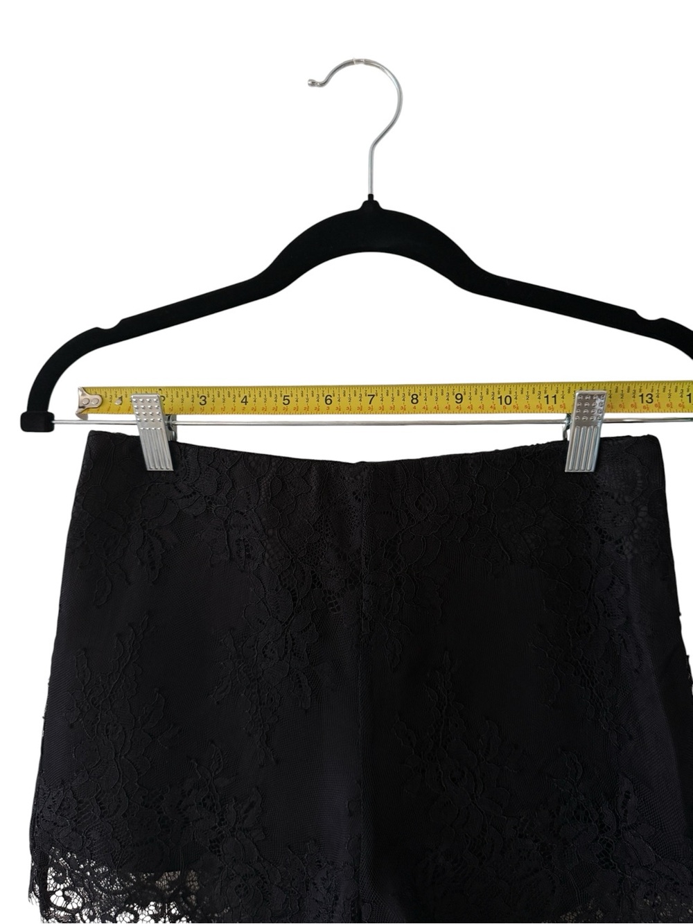 Saint Laurent Black Floral Lace High-Waist Shorts. Size Medium. - Picture 5 of 6